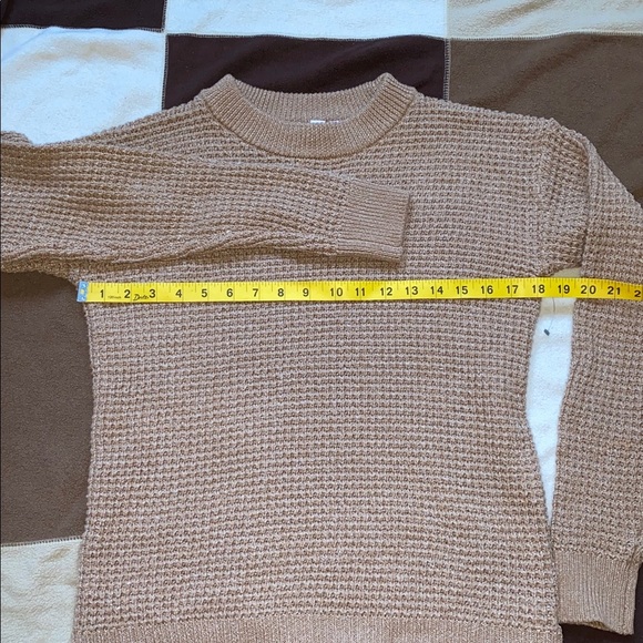 Time and Tru Men's Camel Crewneck Sweater - Picture 7 of 8